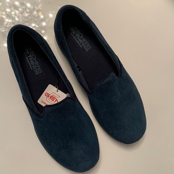 NWT Skechers Go Step Lite Suede Women’s Shoes Size 9,5 - Picture 1 of 11